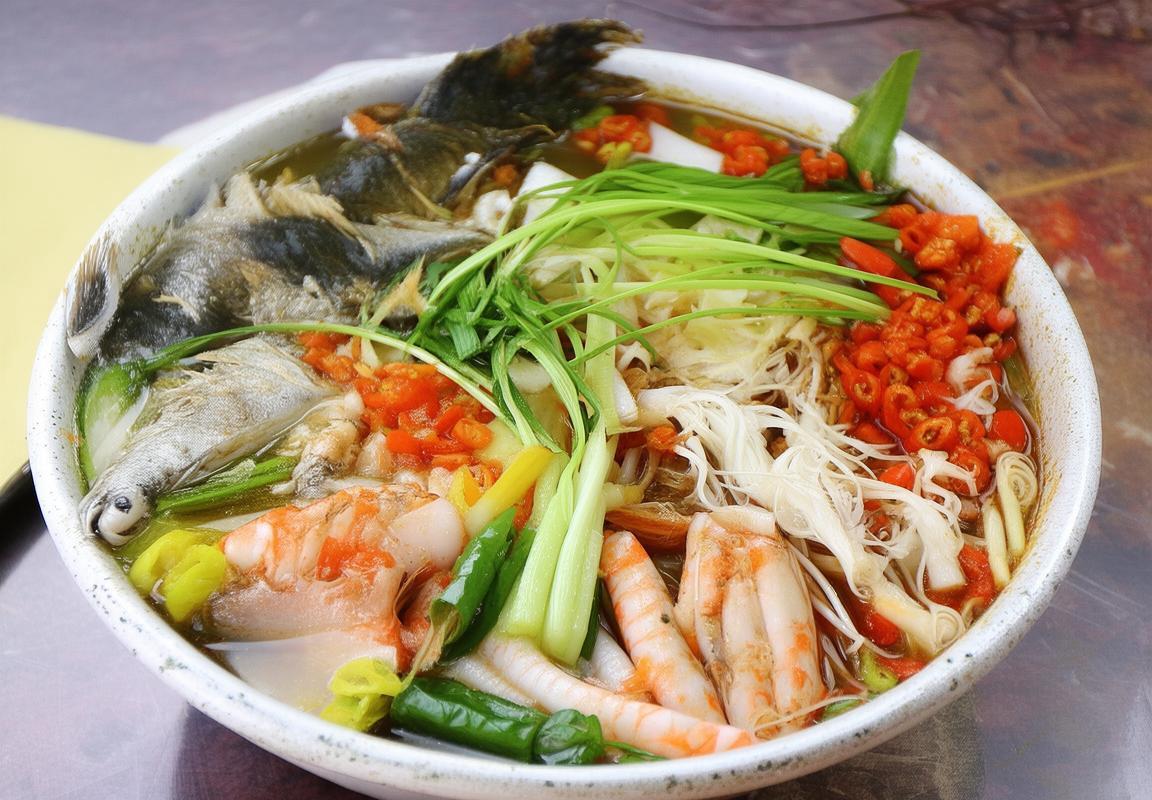 Nhà hàng Tá Lả - Địa chỉ và Đặc sản Món ăn Truyền thống tại Việt Nam
